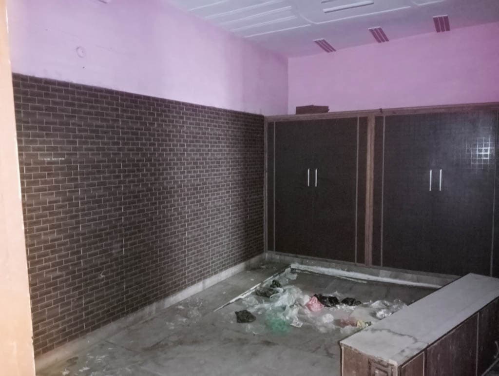 Property Photos 6