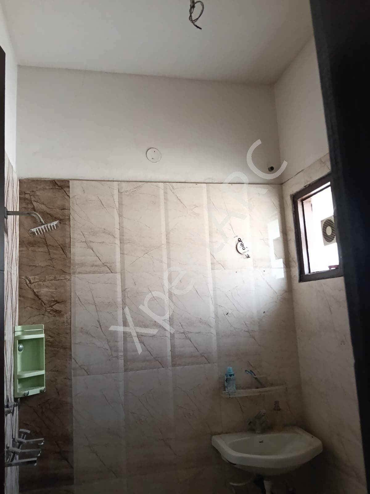 Property Photos 26