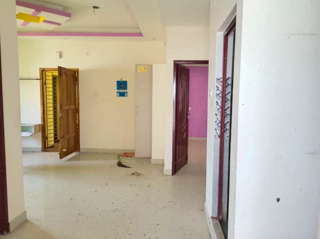 Property Photos 8