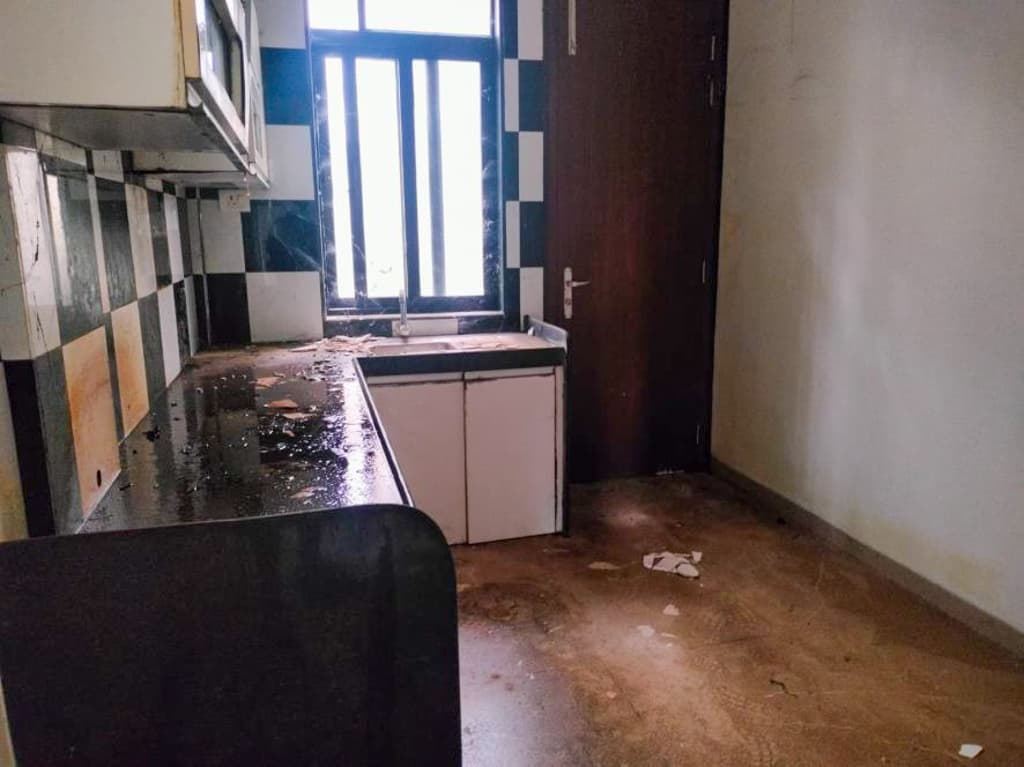 Property Photos 8