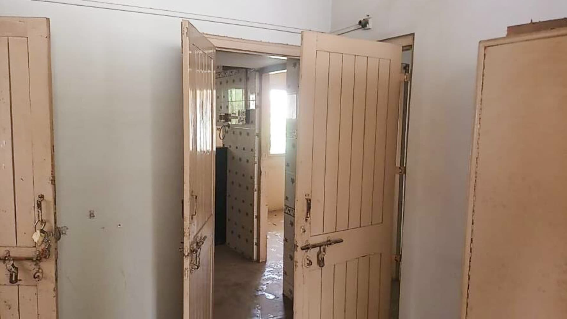 Property Photos 26