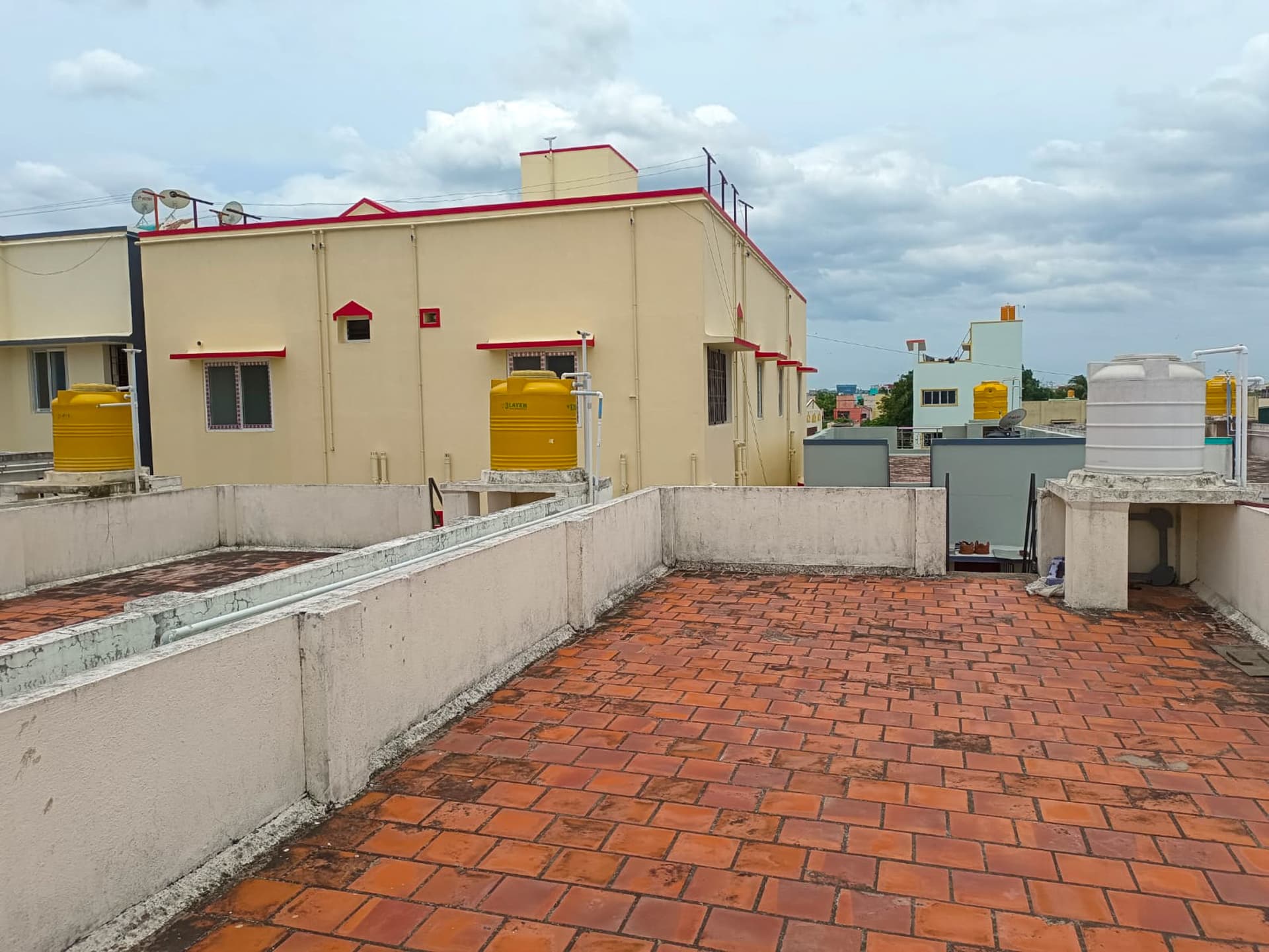 Property Photos 8