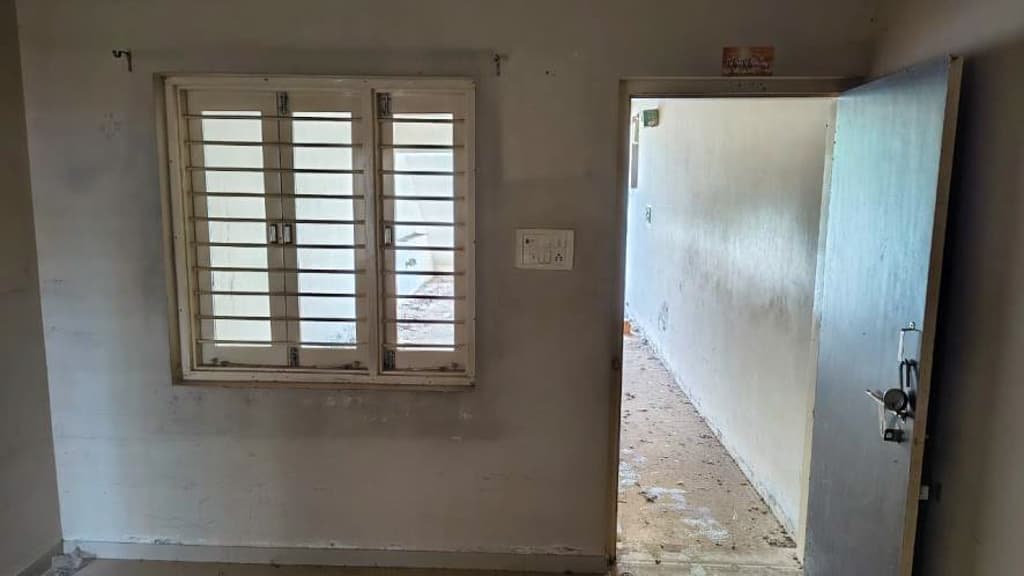 Property Photos 8
