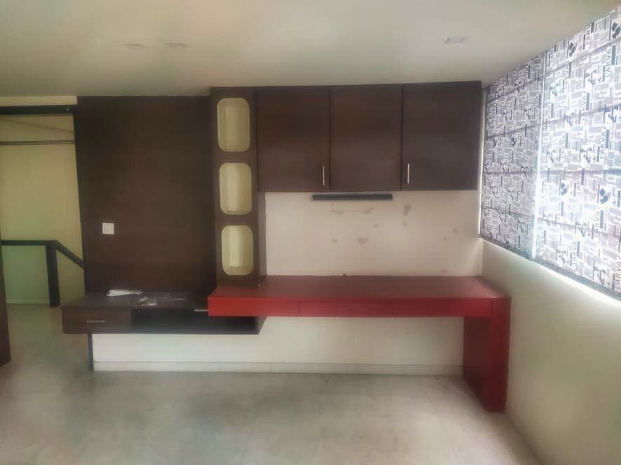 Property Photos 11