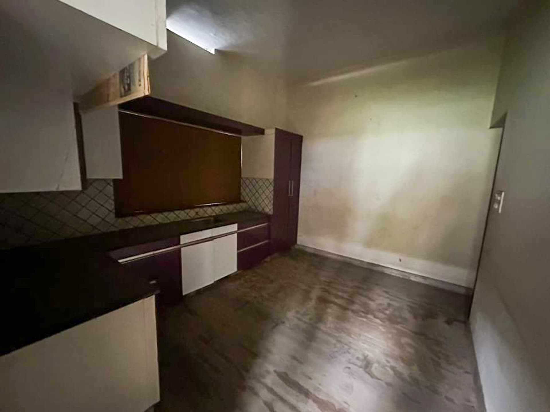 Property Photos 21