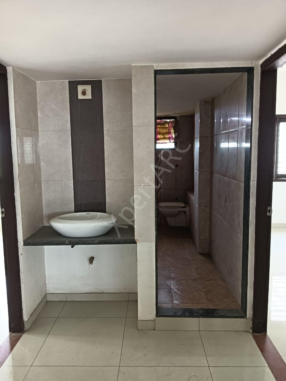 Property Photos 18