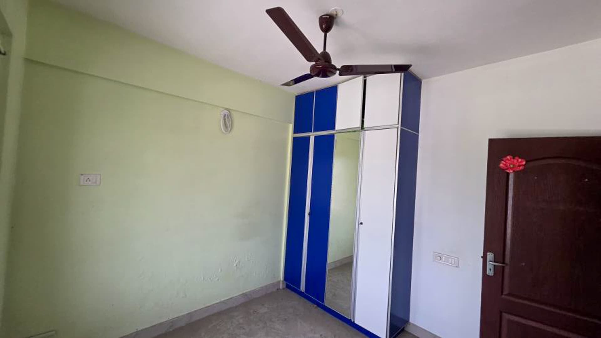 Property Photos 22