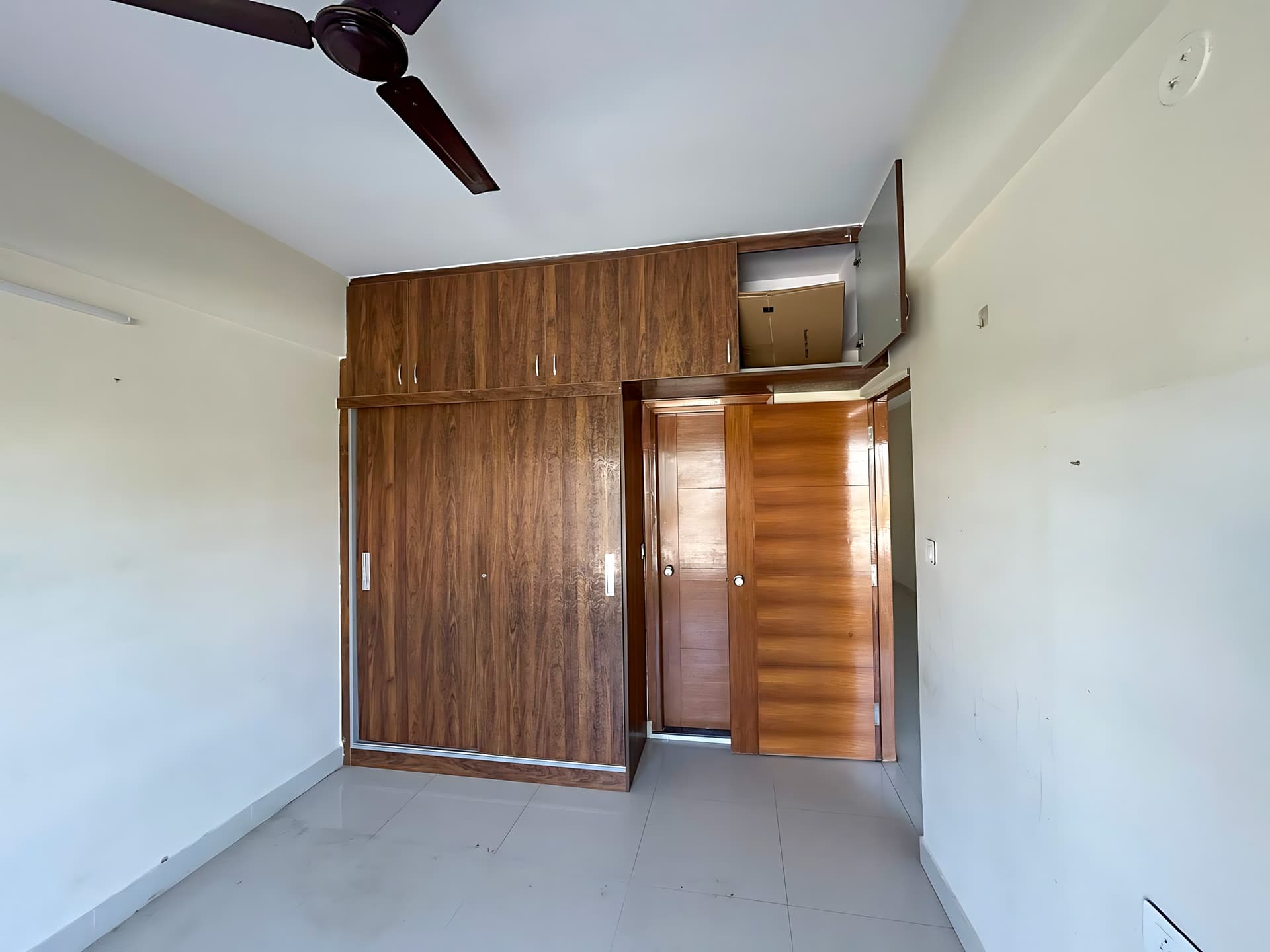 Property Photos 14