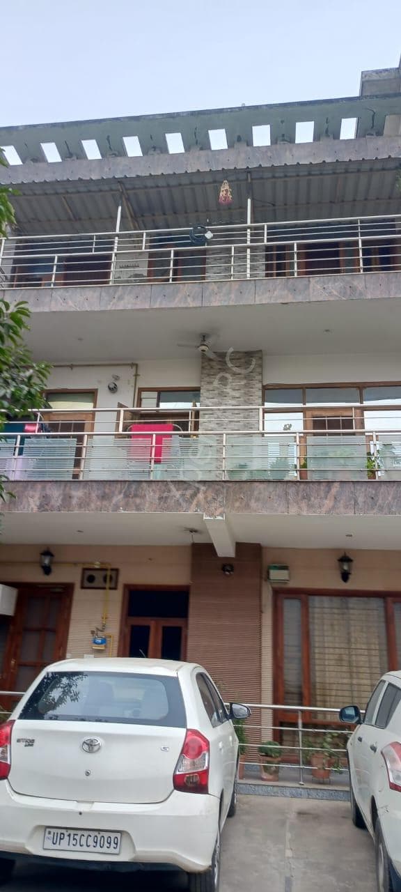 Property Photos 17