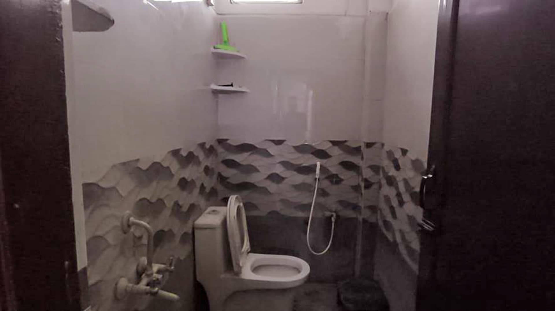 Property Photos 11