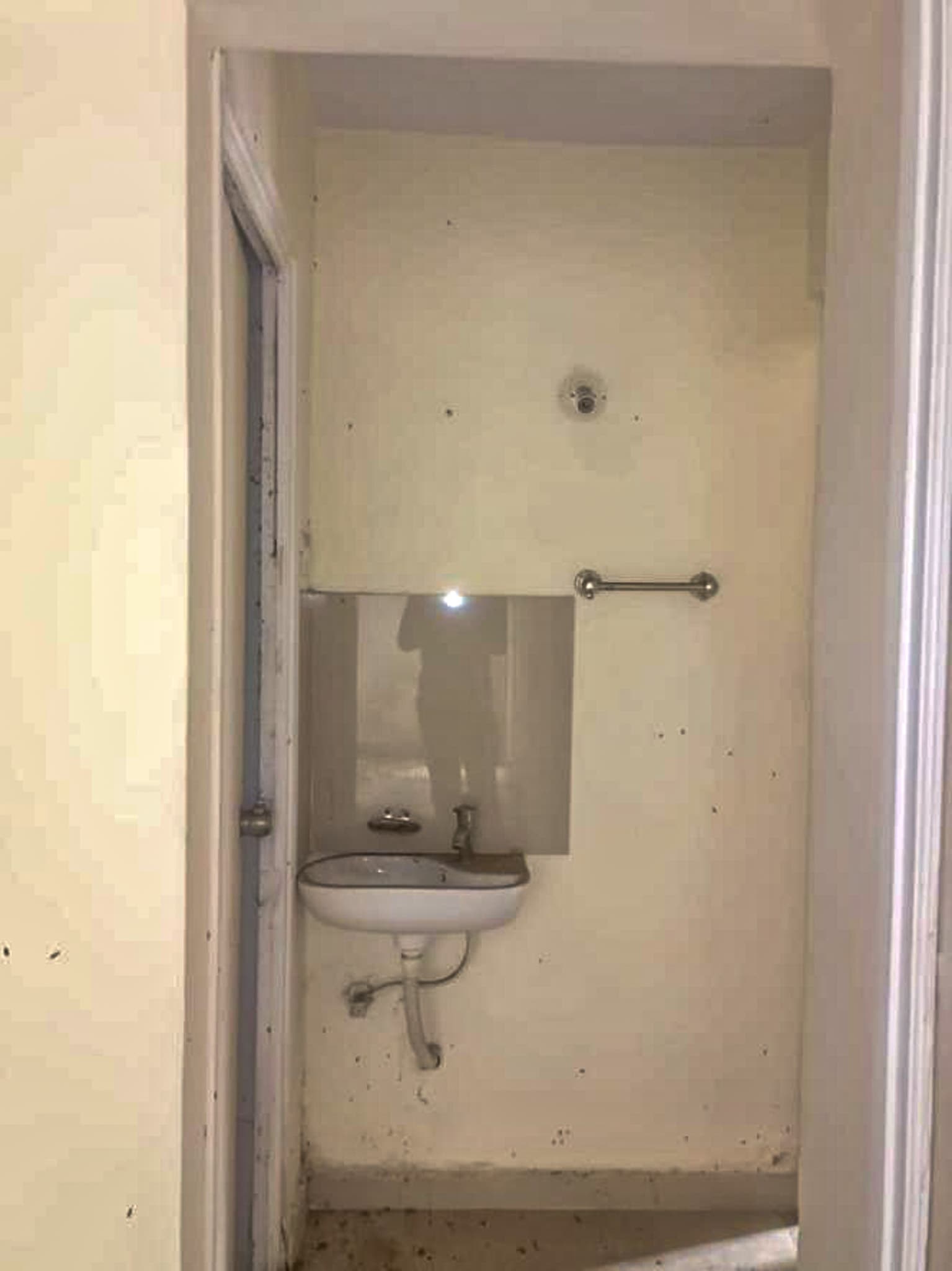 Property Photos 8