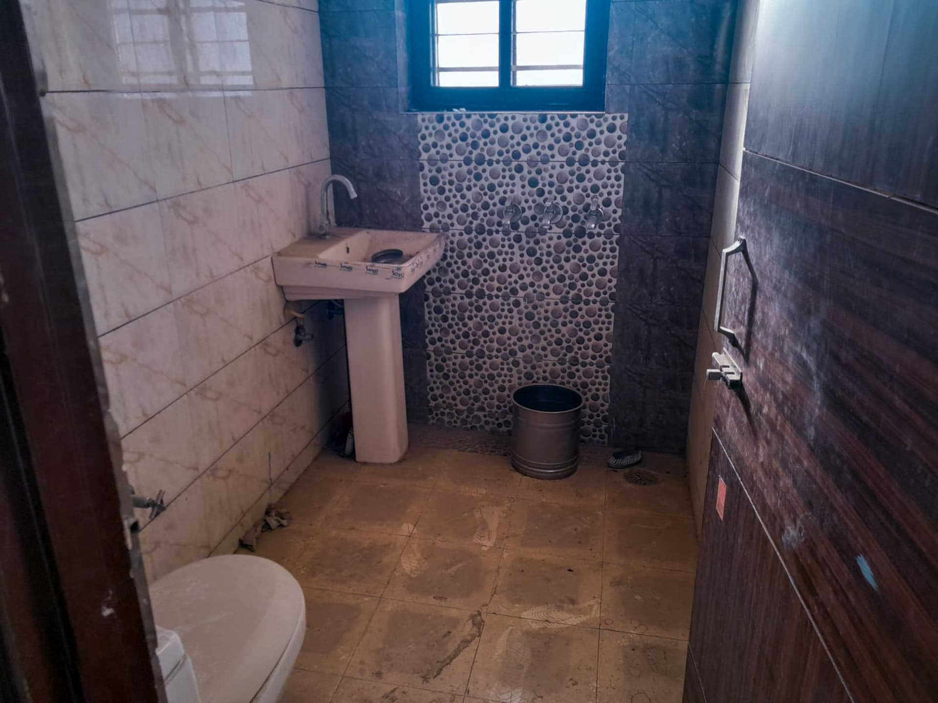 Property Photos 17
