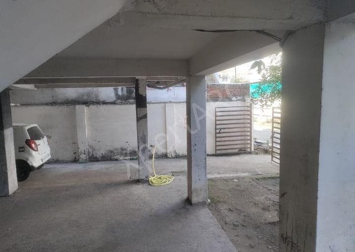 Property Photos 5