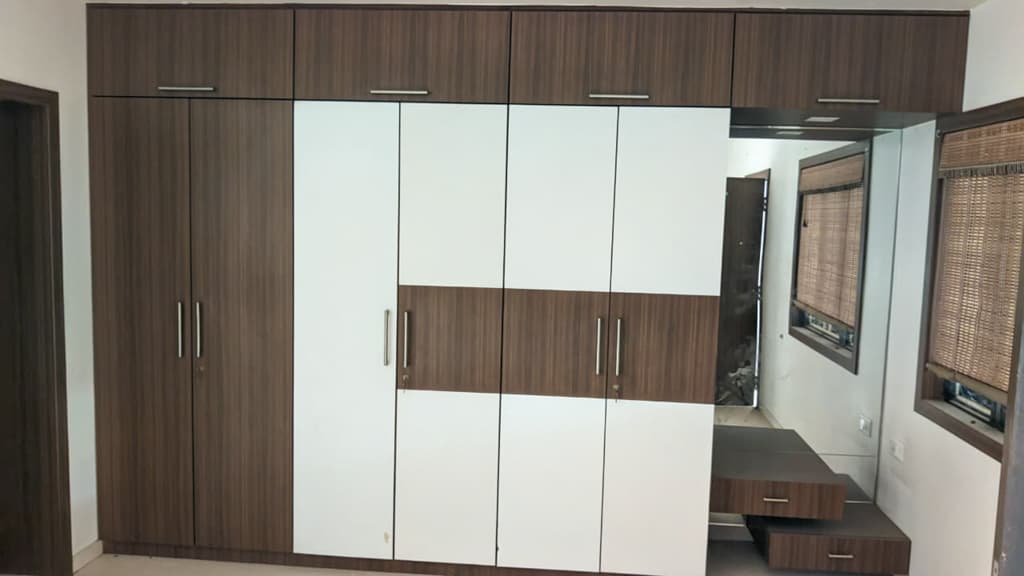 Property Photos 18