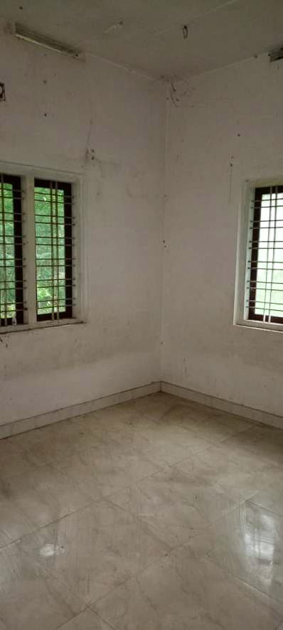 Property Photos 32