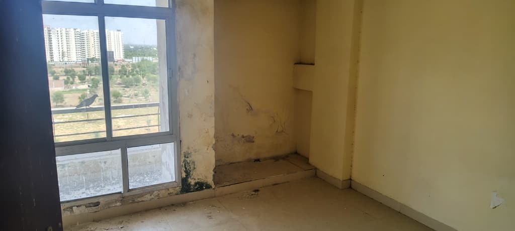 Property Photos 8