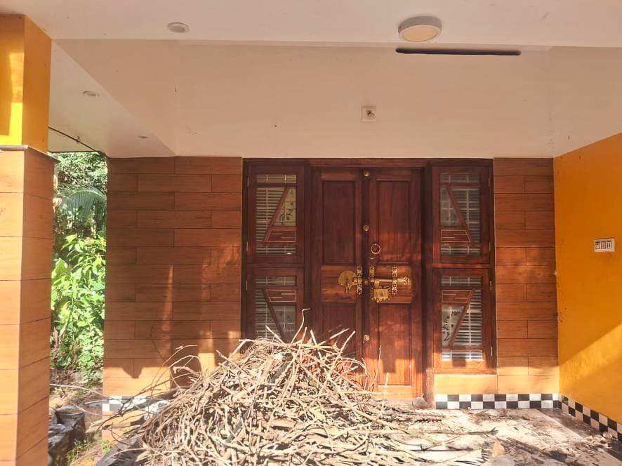Property Photos 28