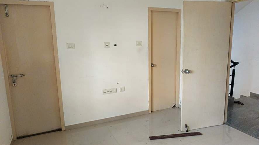 Property Photos 5