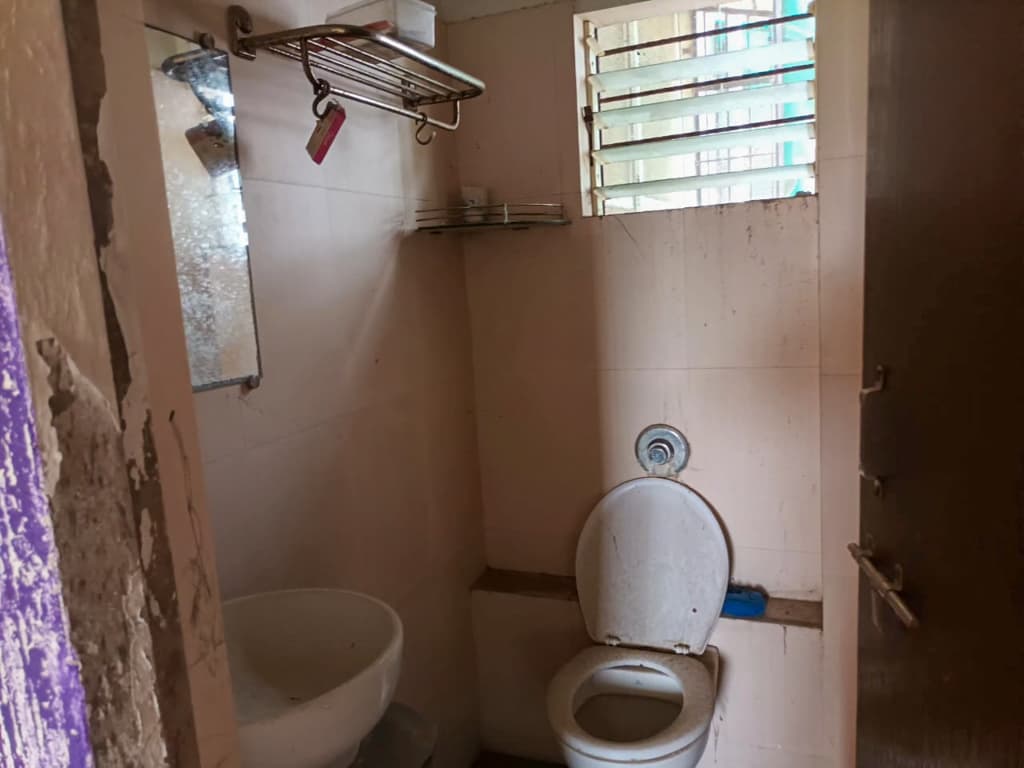 Property Photos 6
