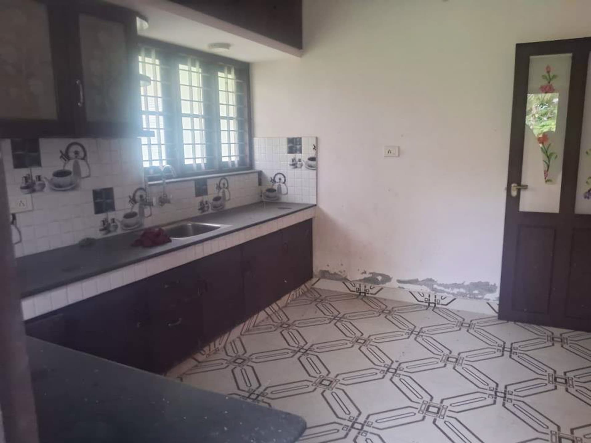 Property Photos 23