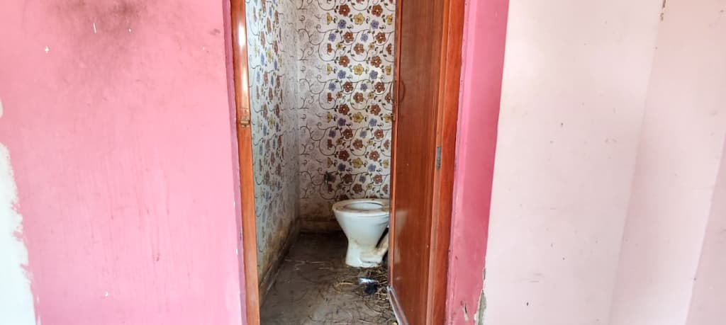 Property Photos 8