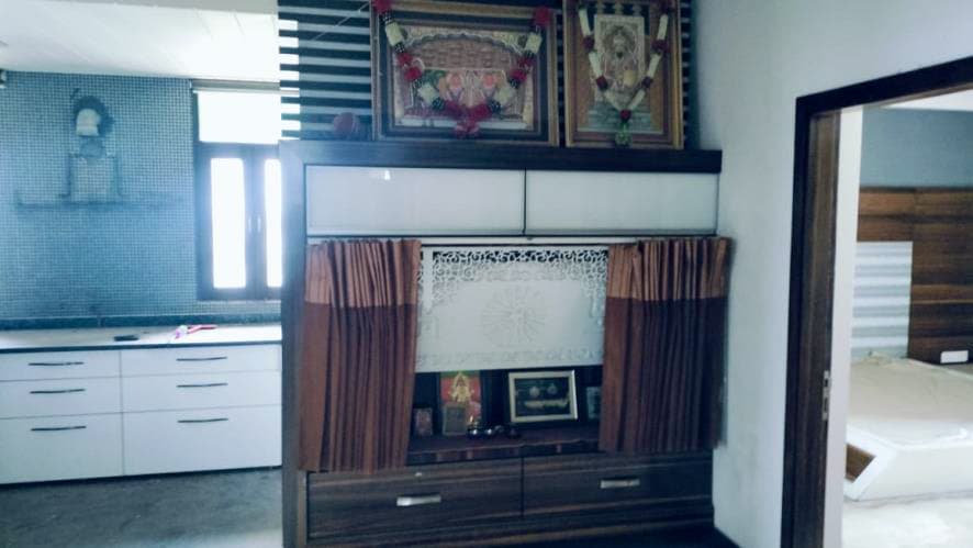Property Photos 26