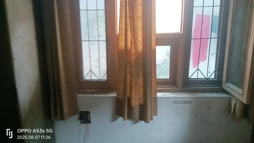 Property Photos 9