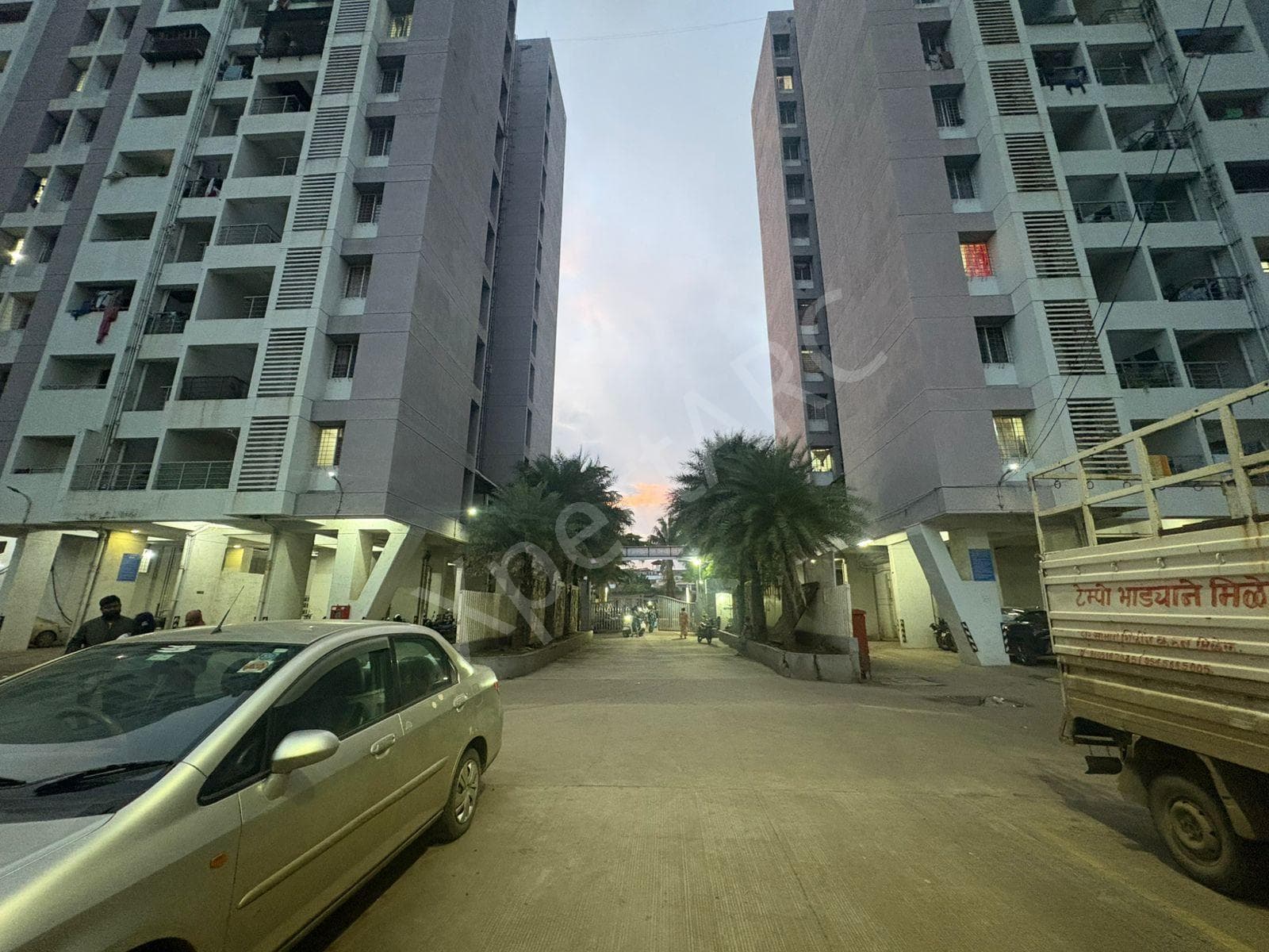 Property Photos 26
