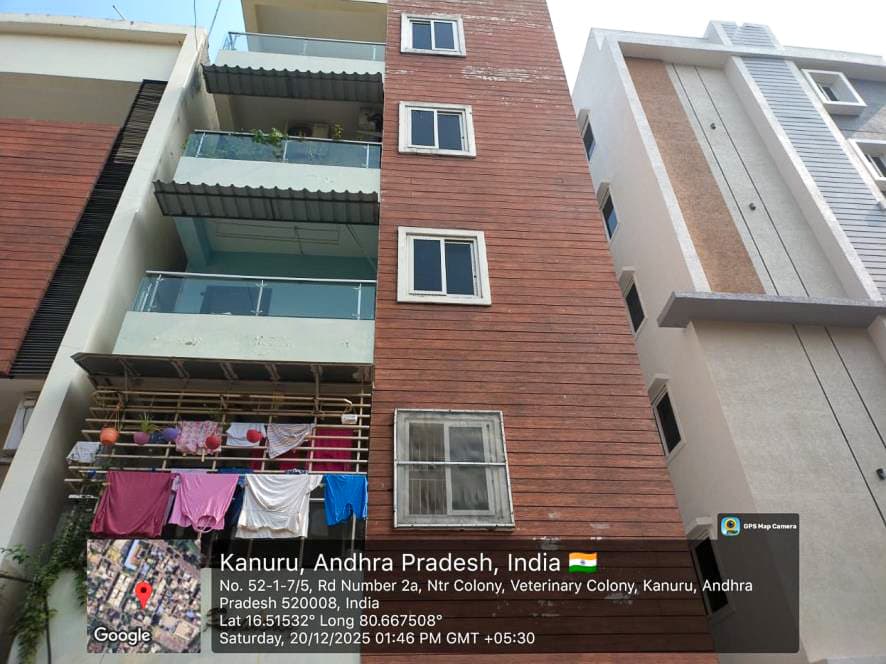 Property Photos 9