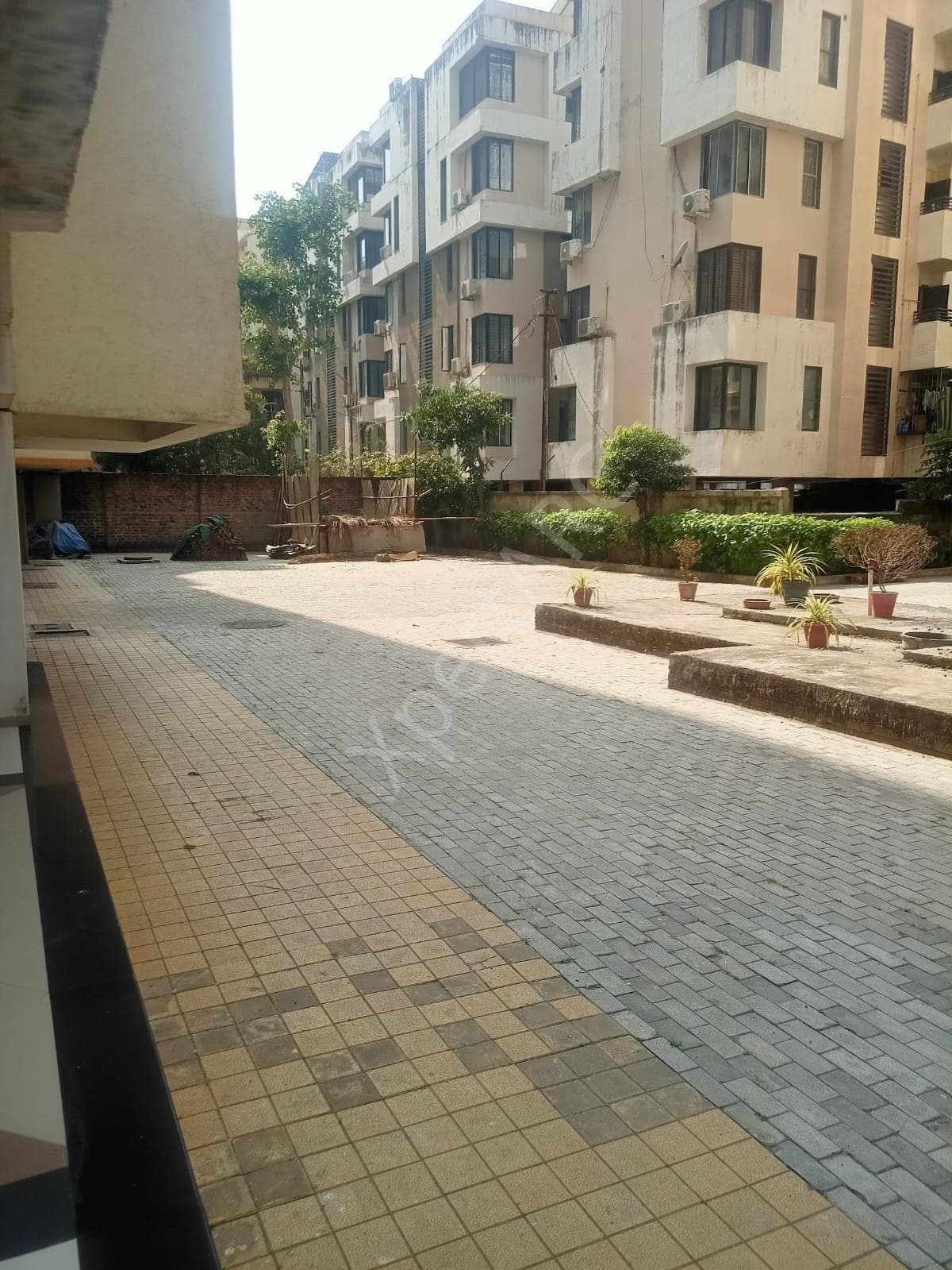 Property Photos 8