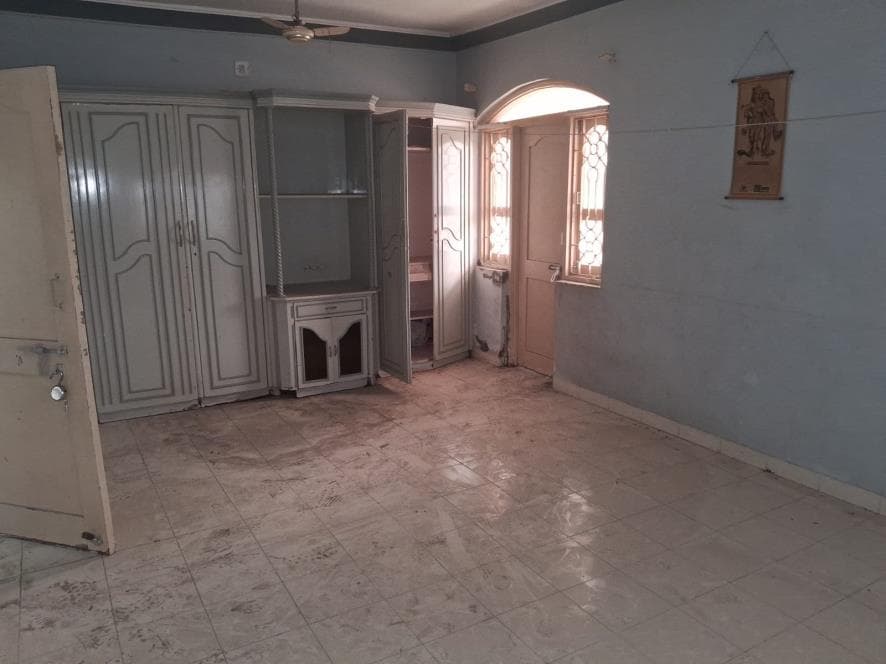 Property Photos 25