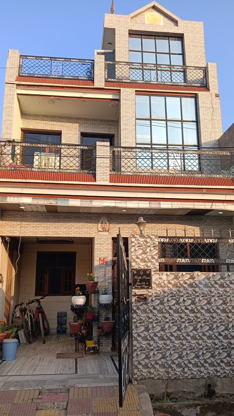 Property Photos 1