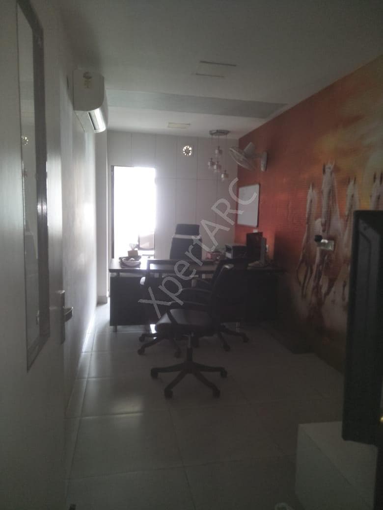 Property Photos 12