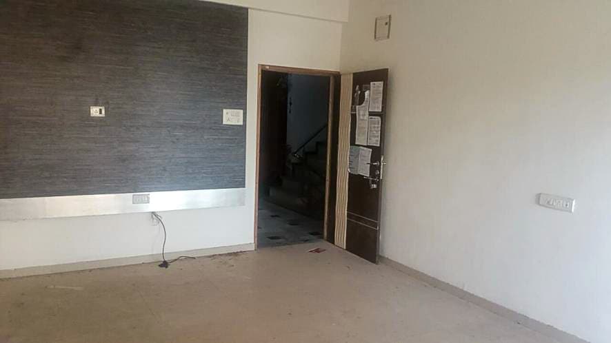 Property Photos 17
