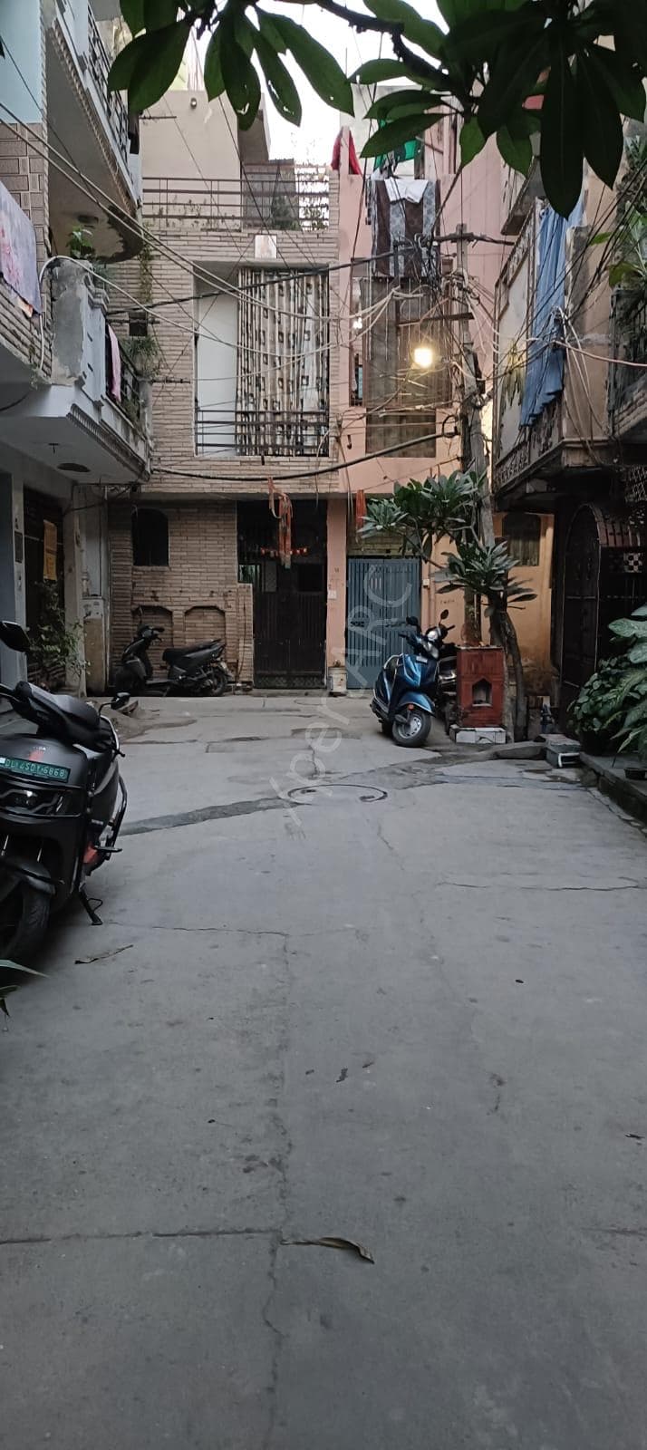 Property Photos 8