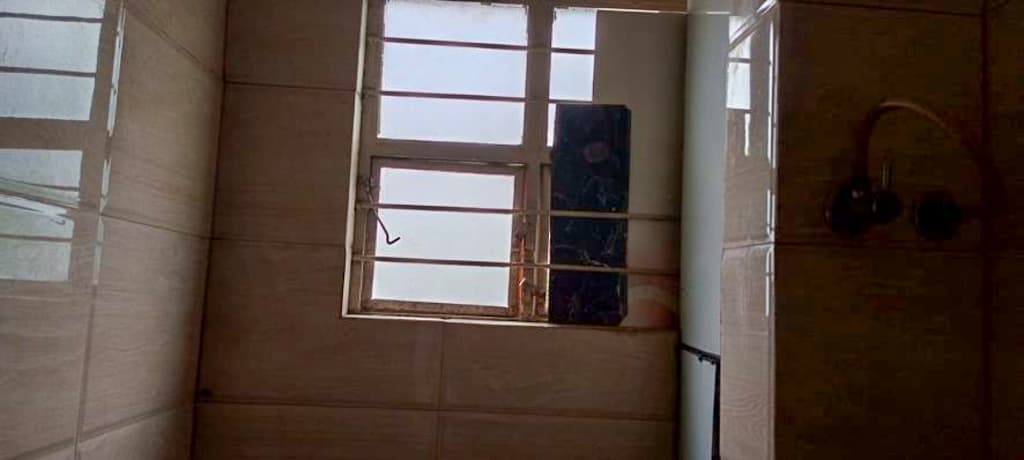 Property Photos 18