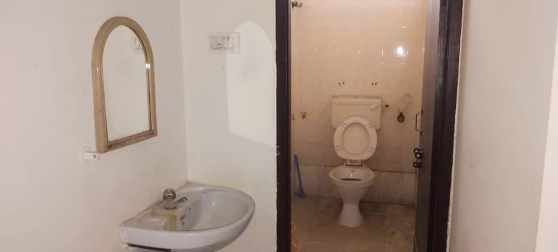 Property Photos 23