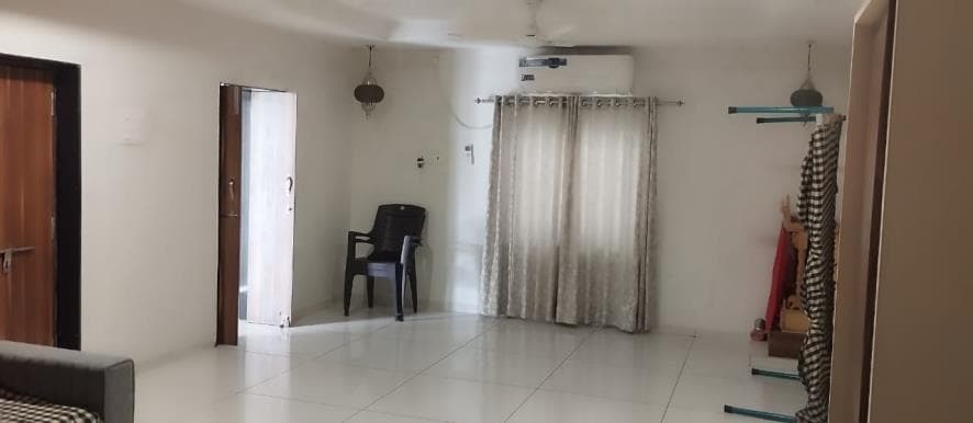 Property Photos 12