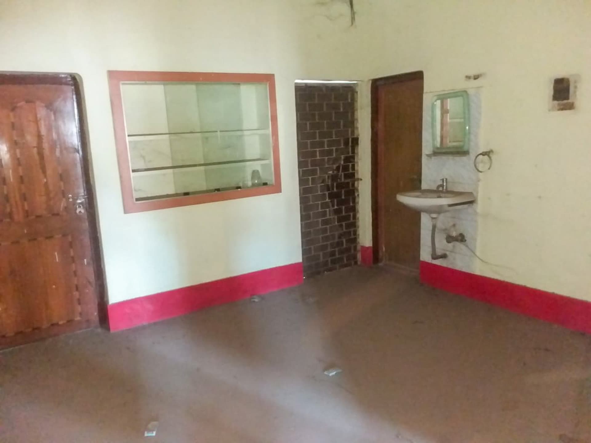 Property Photos 6