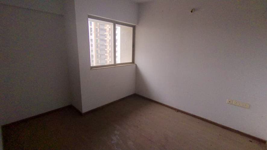 Property Photos 11