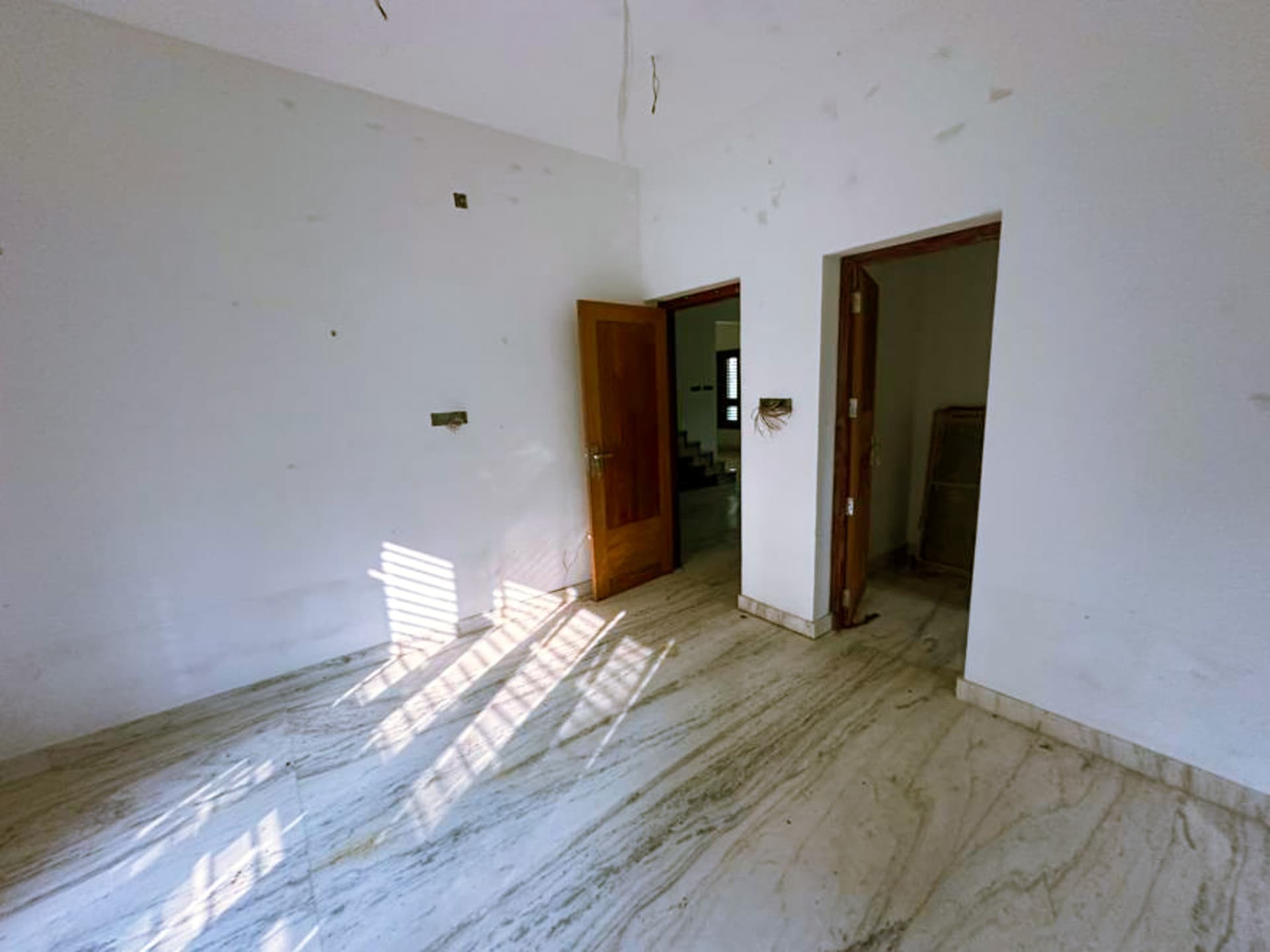 Property Photos 5