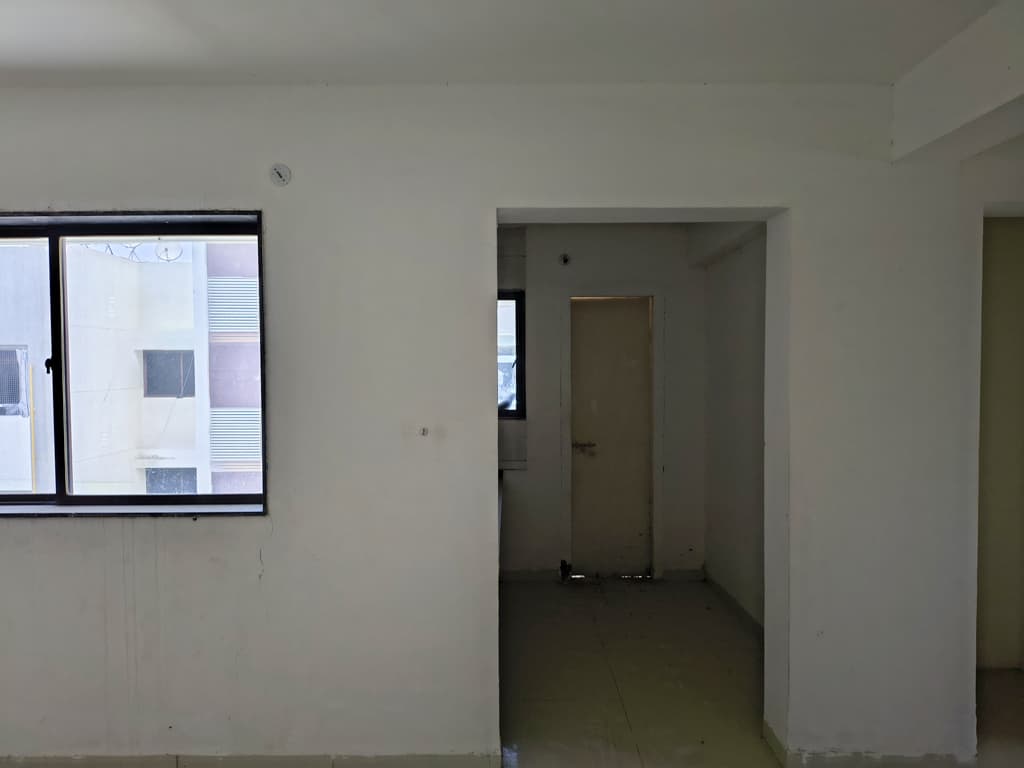 Property Photos 17
