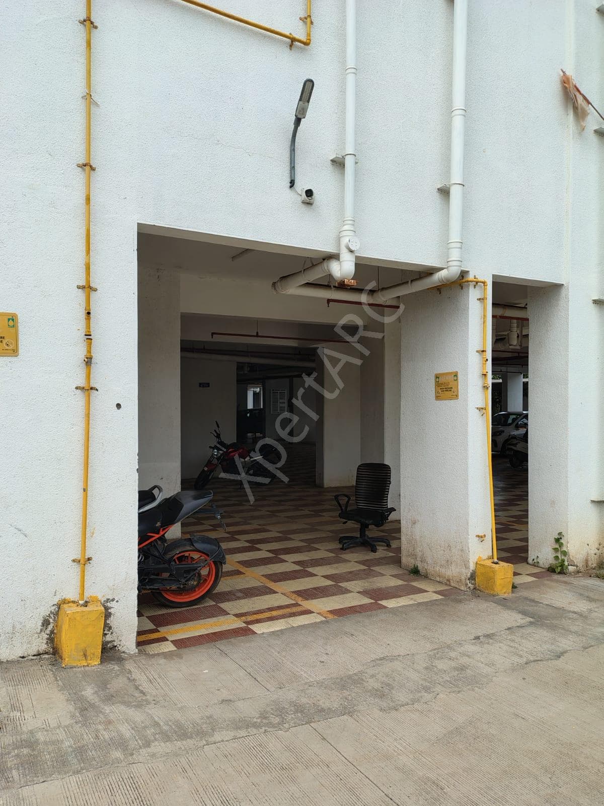 Property Photos 8