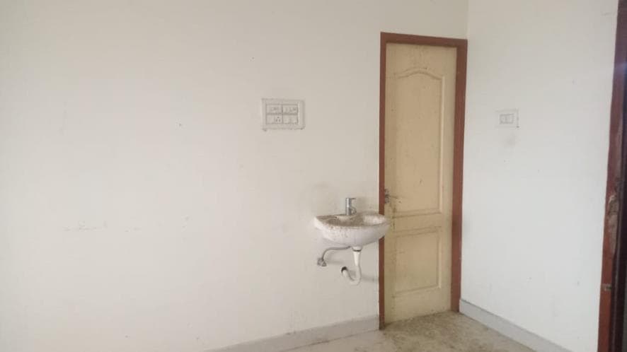 Property Photos 9