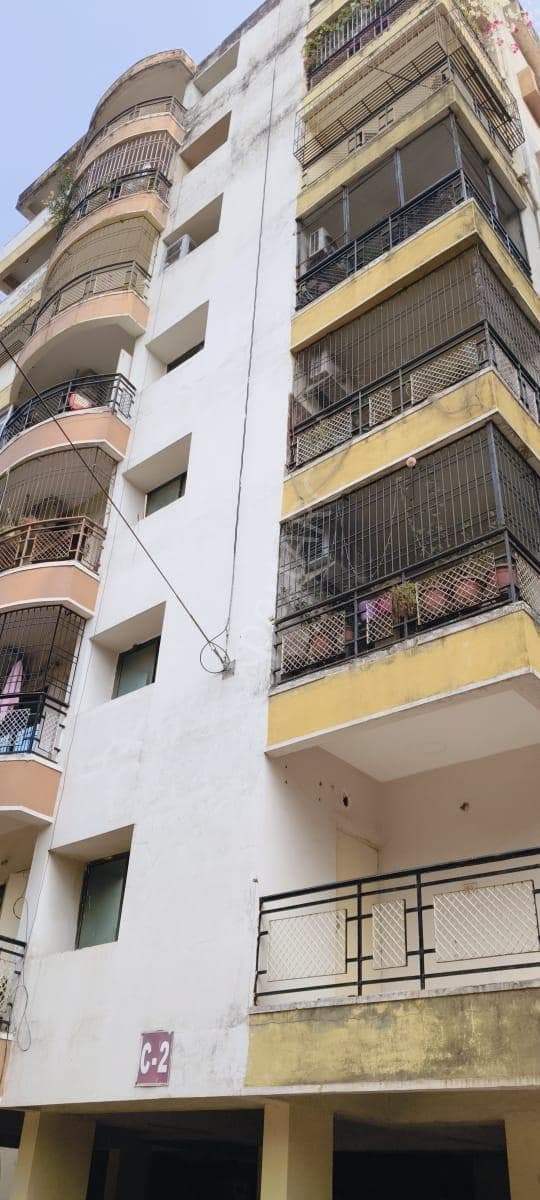 Property Photos 9
