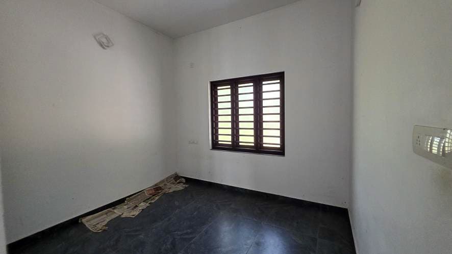 Property Photos 14