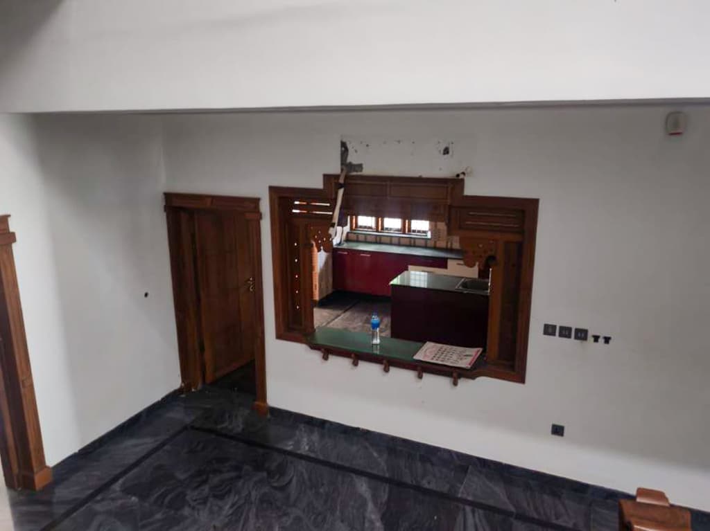 Property Photos 9