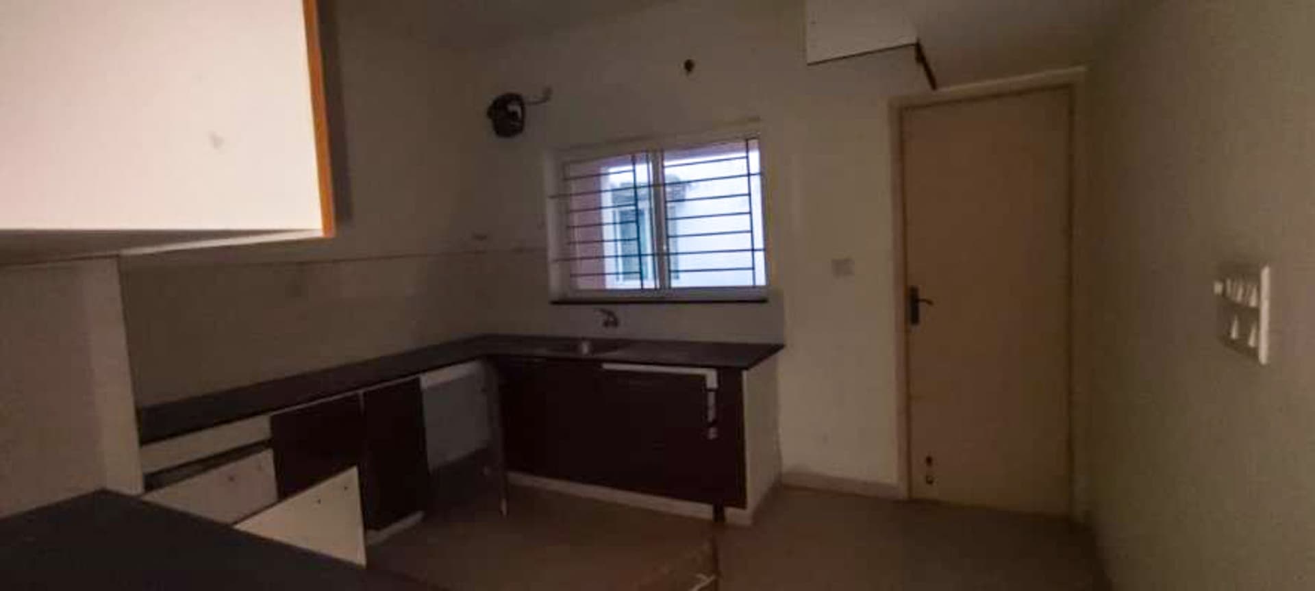 Property Photos 16