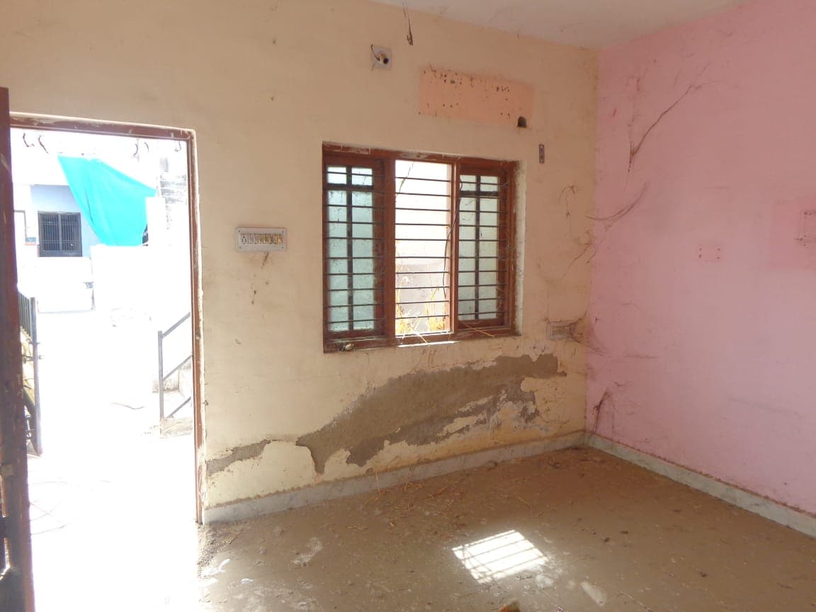 Property Photos 8