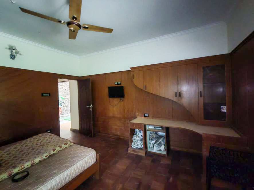 Property Photos 18